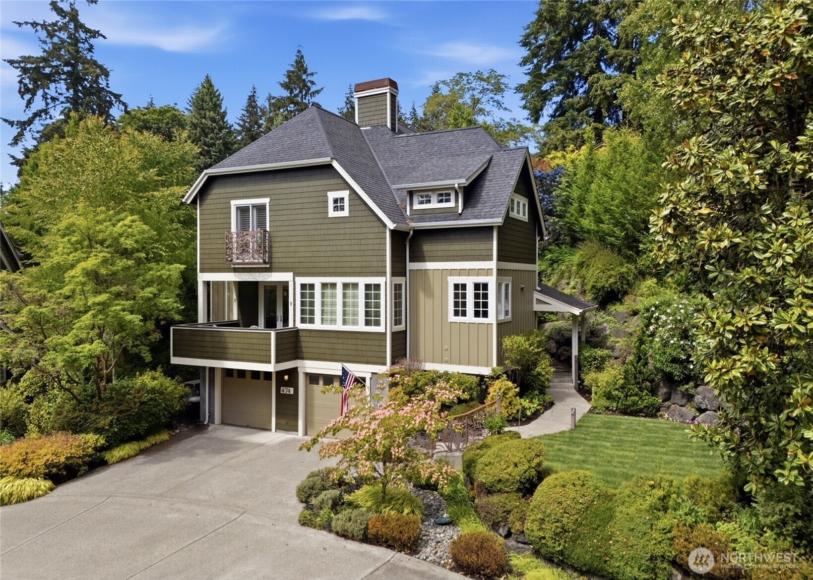 474 Glen Hollow Place