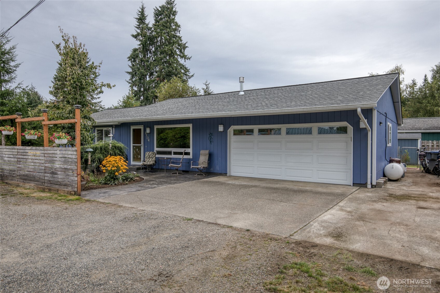 1104 Fairview Lane