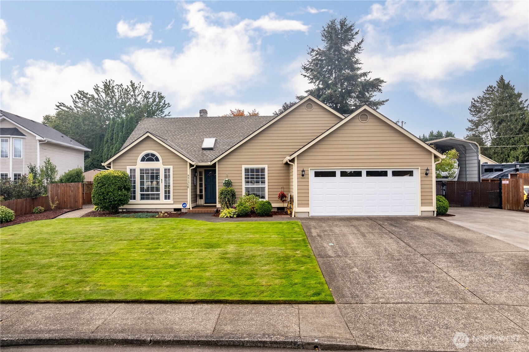 8413 NE 65th Circle