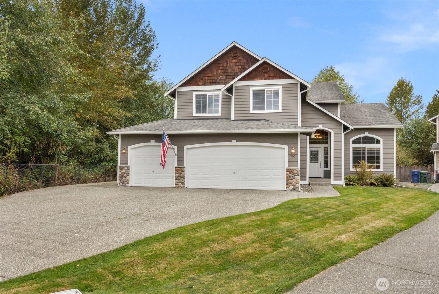905 Hughes Lane