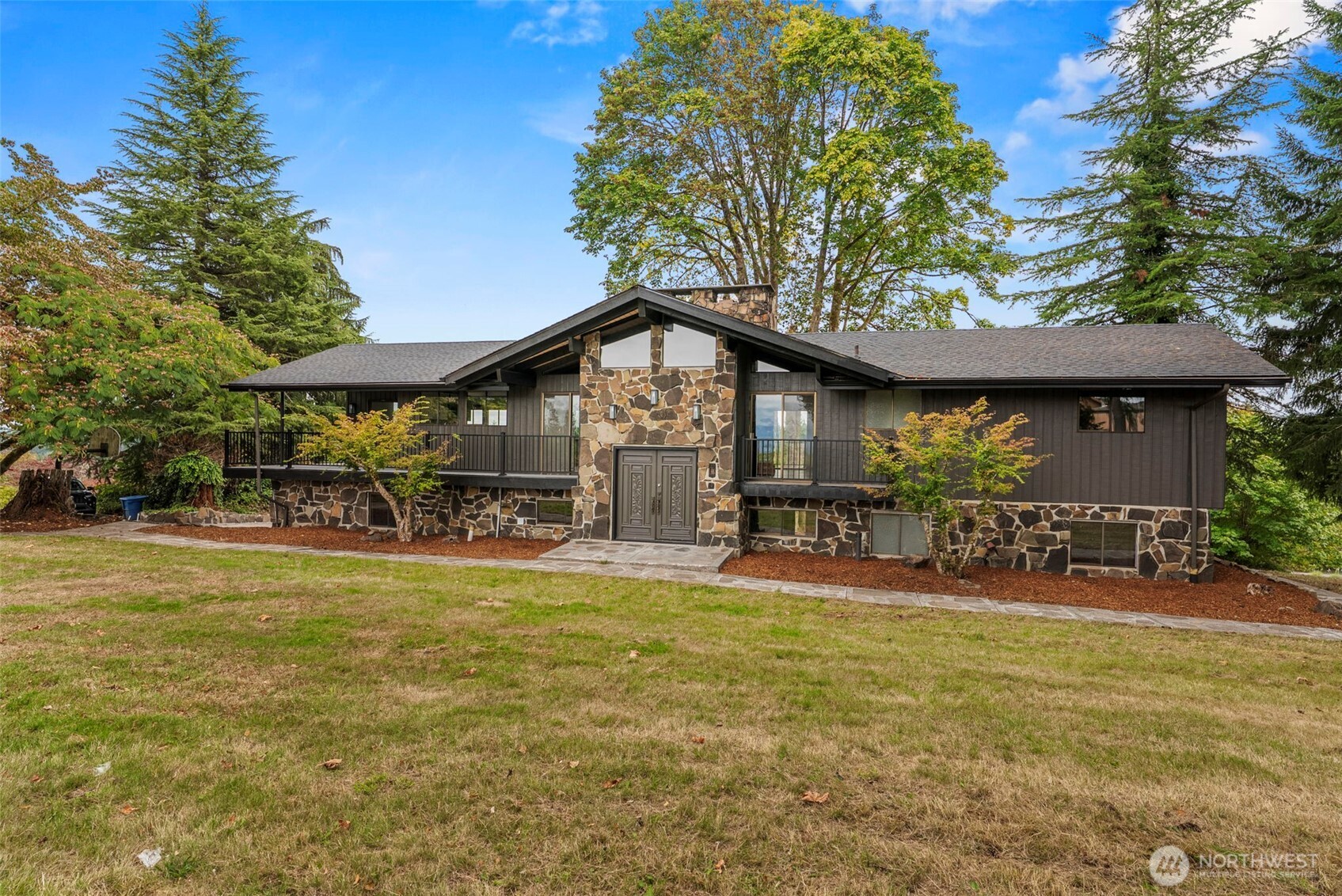 816 Si Town Road