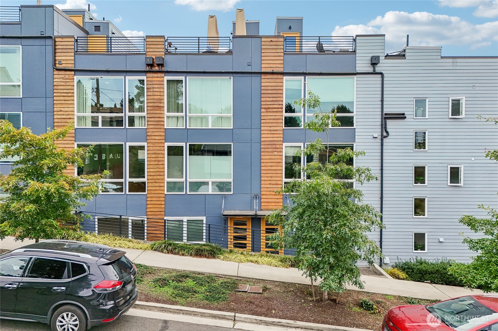 3709 Dakota Street