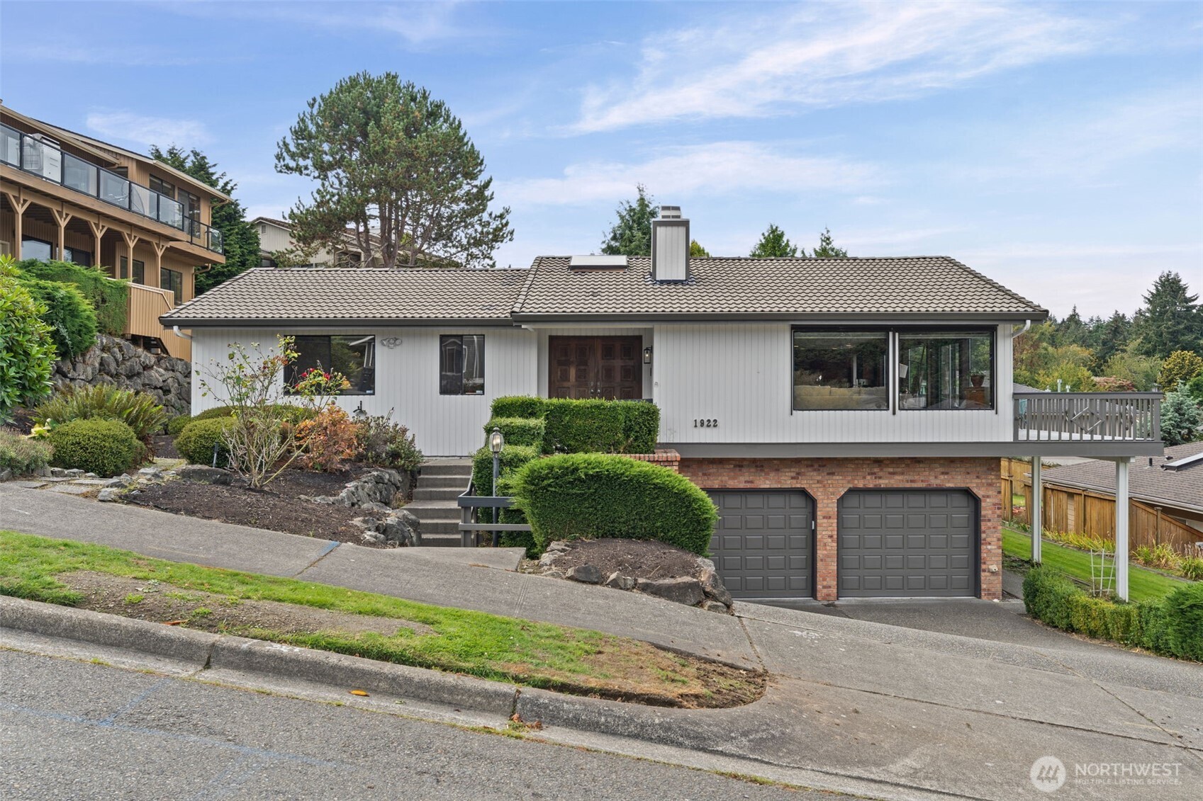 1922 Dumas Circle