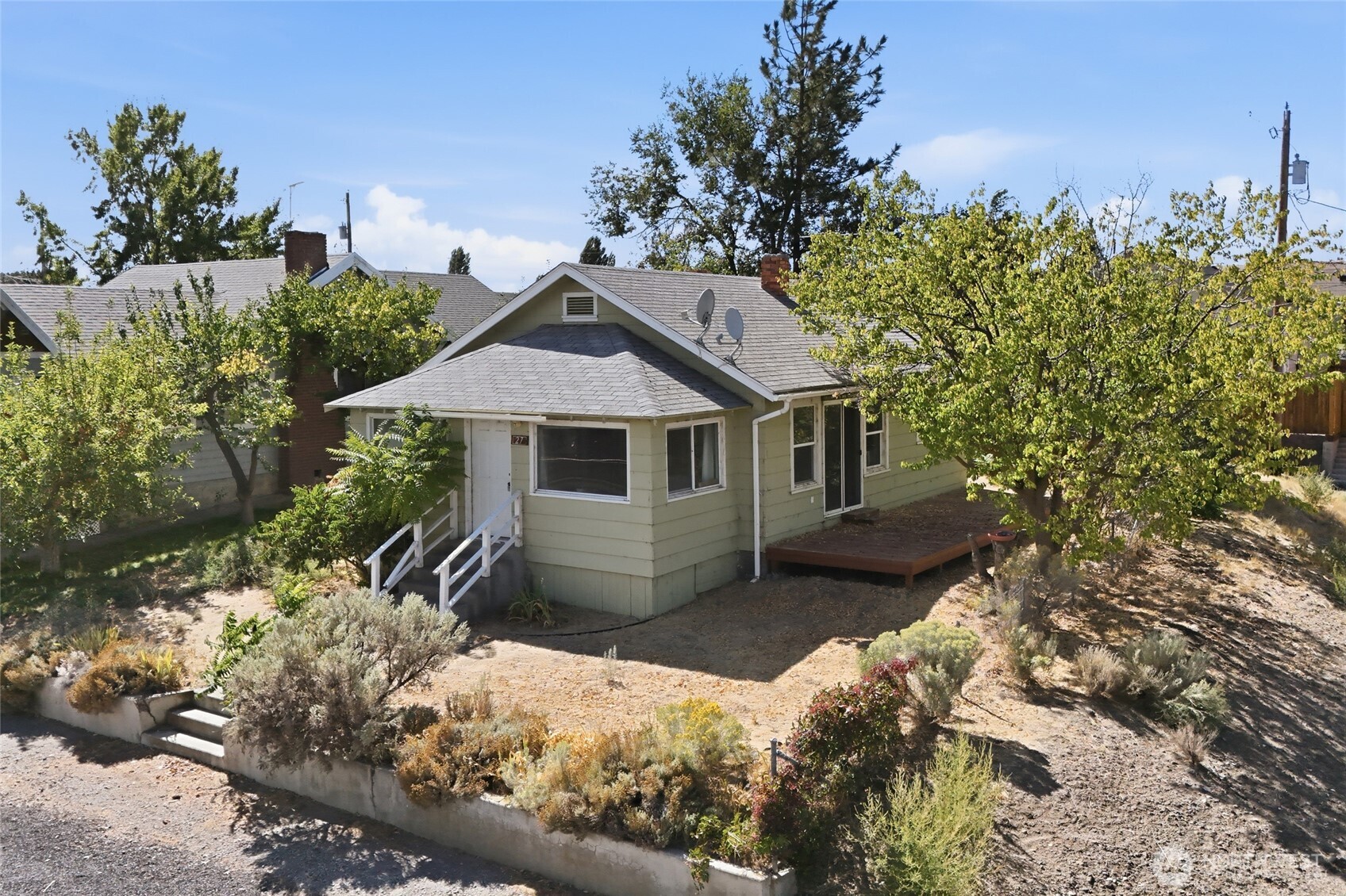 27 Evergreen Street