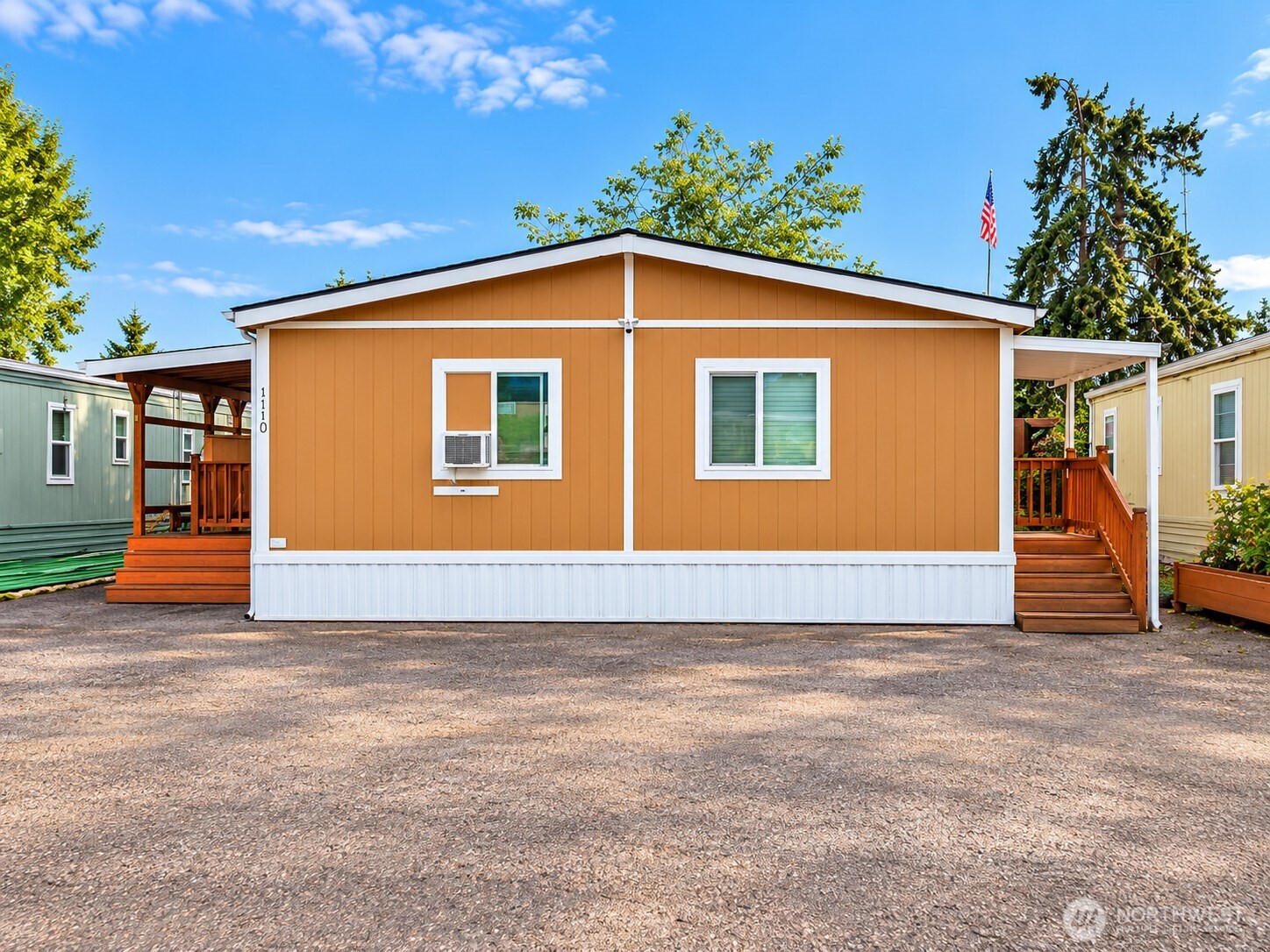 1110 Coweeman Lane