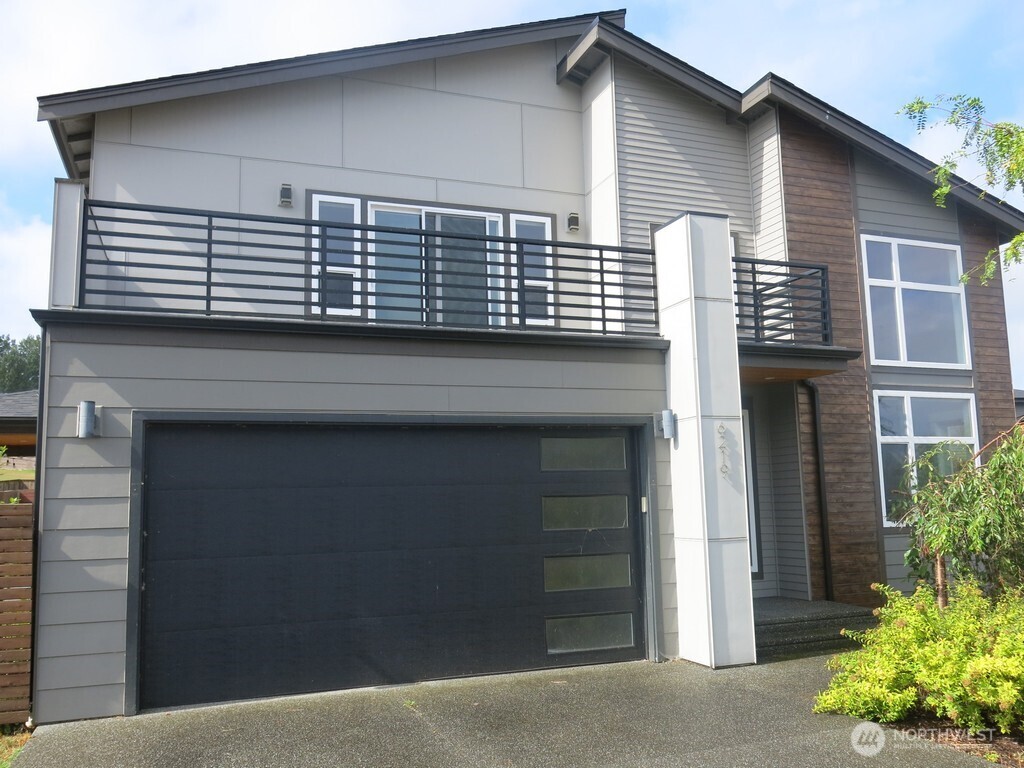 6219 Fernridge Court