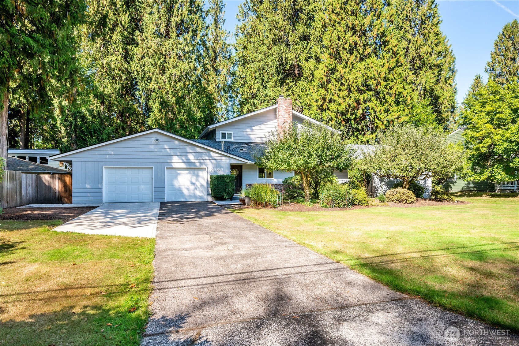 2949 Laurel Road