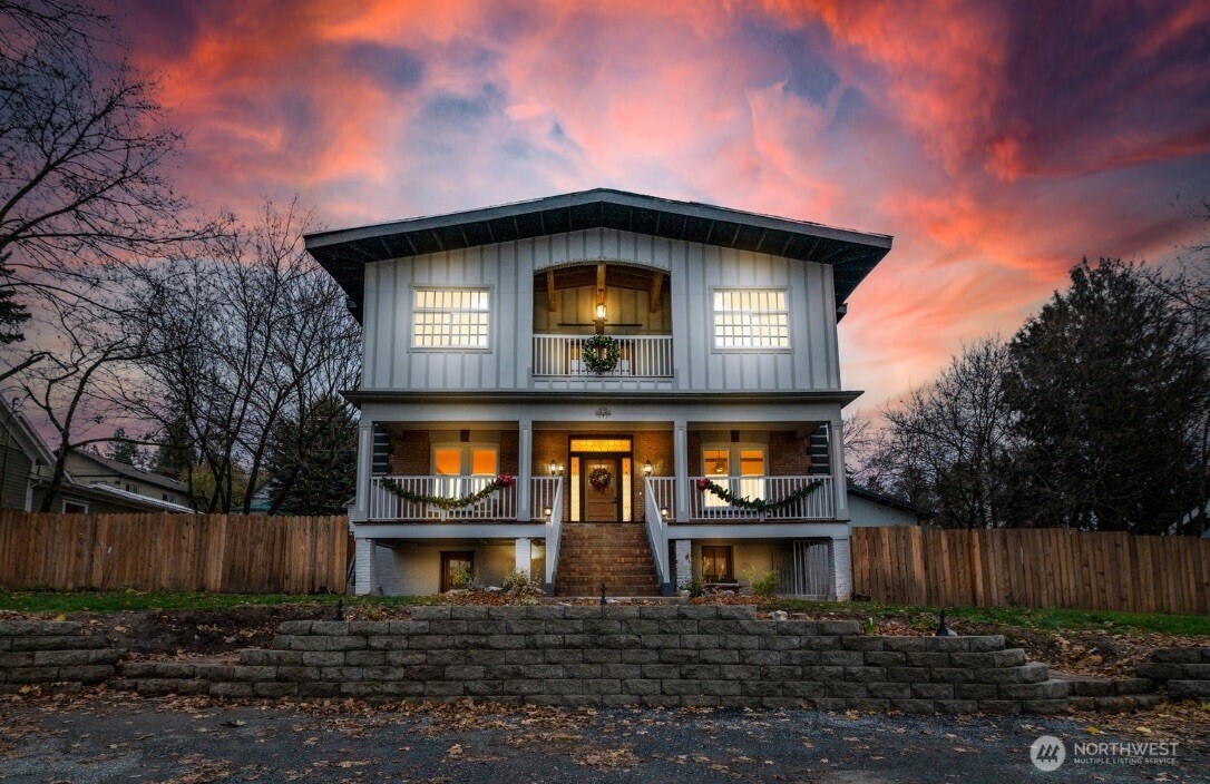 640 Elm Street