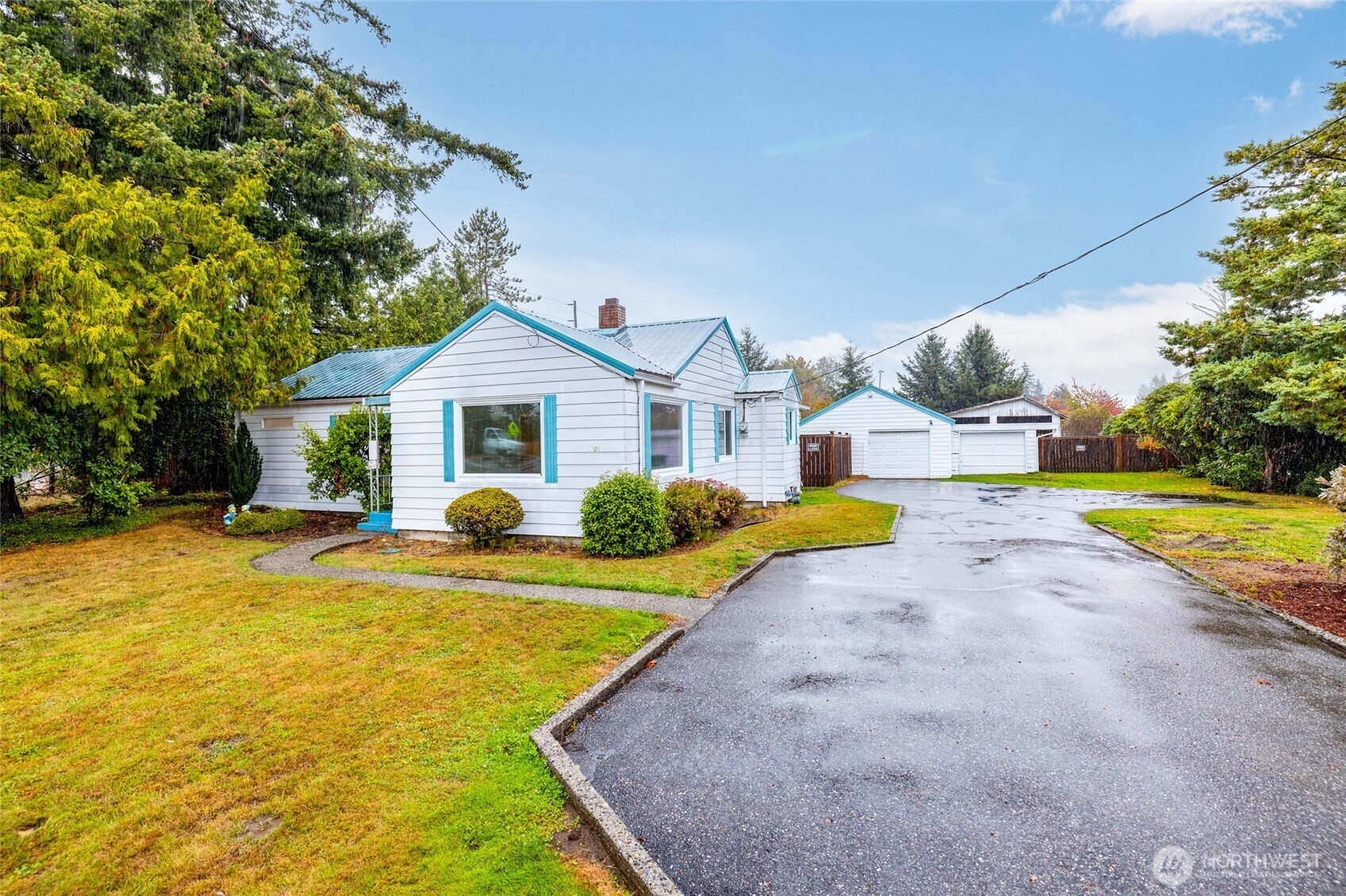 305 Township Street
