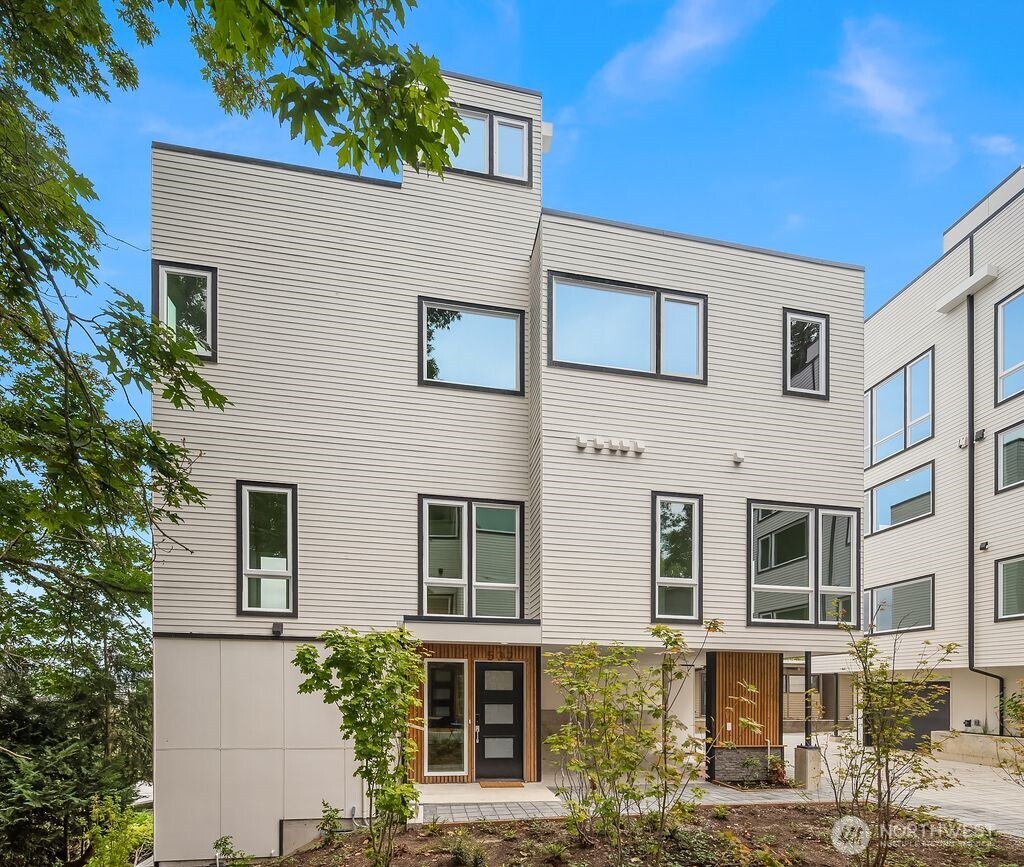 532 Barrett Street