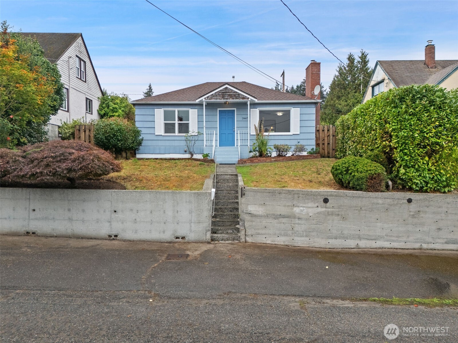 2447 Wycoff Avenue