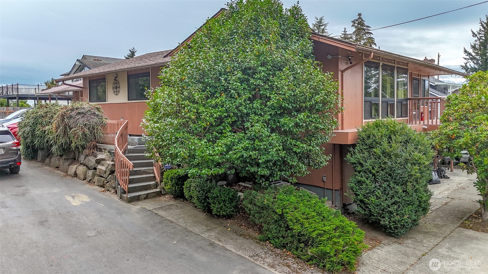 7227 S 128th