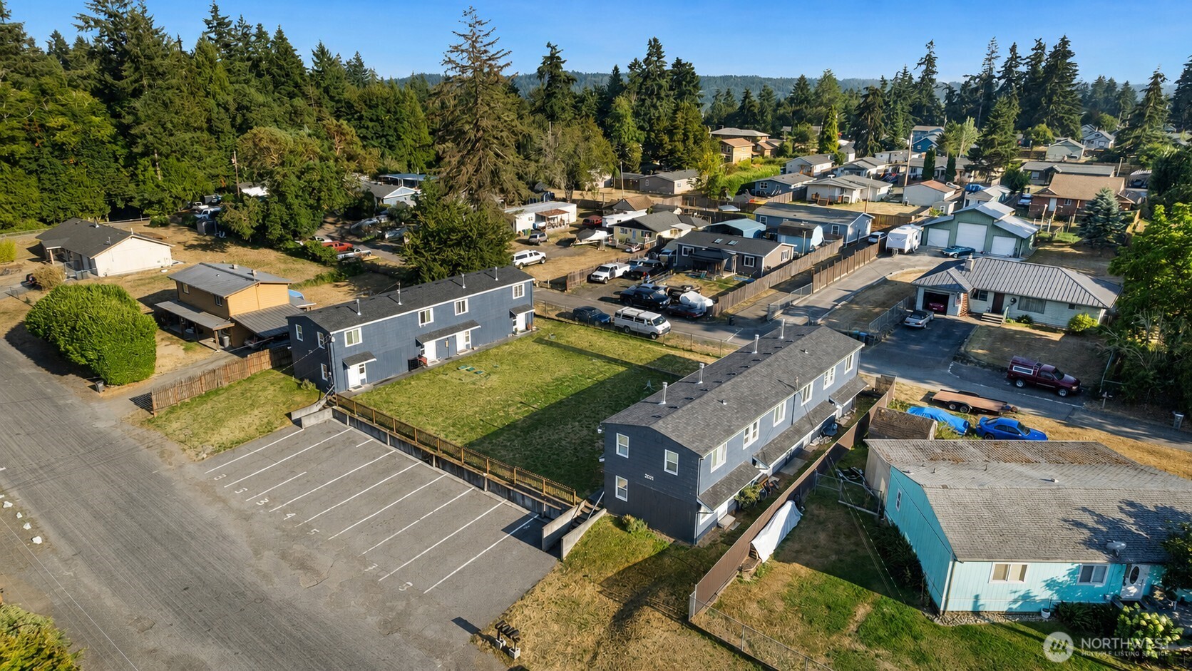 2821 Center Street #1-8