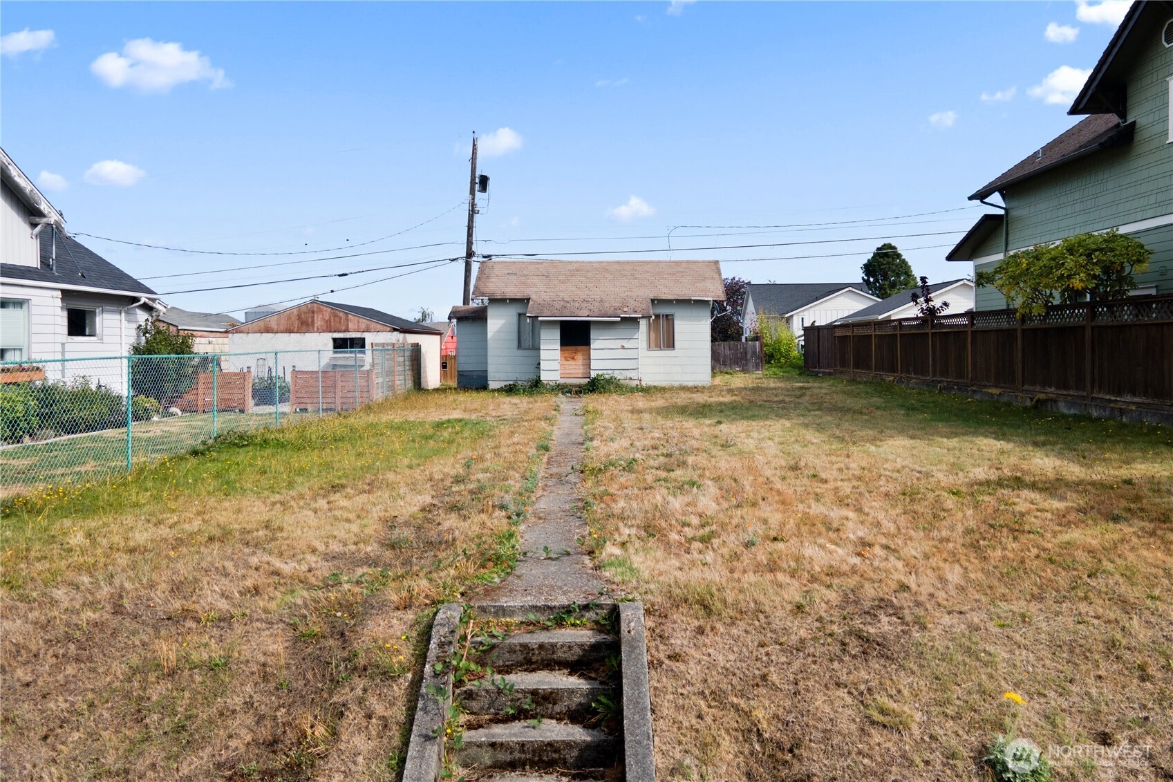 5209 Pearl Street