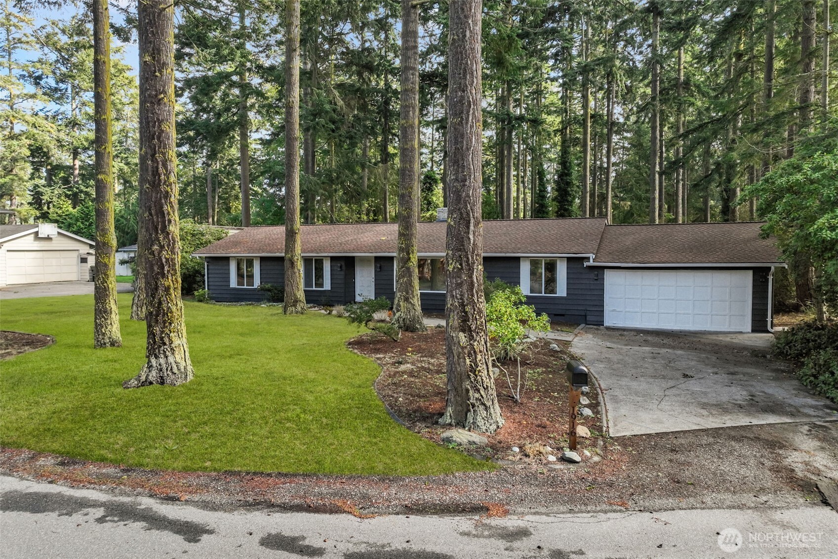 1916 Fir Woods Place