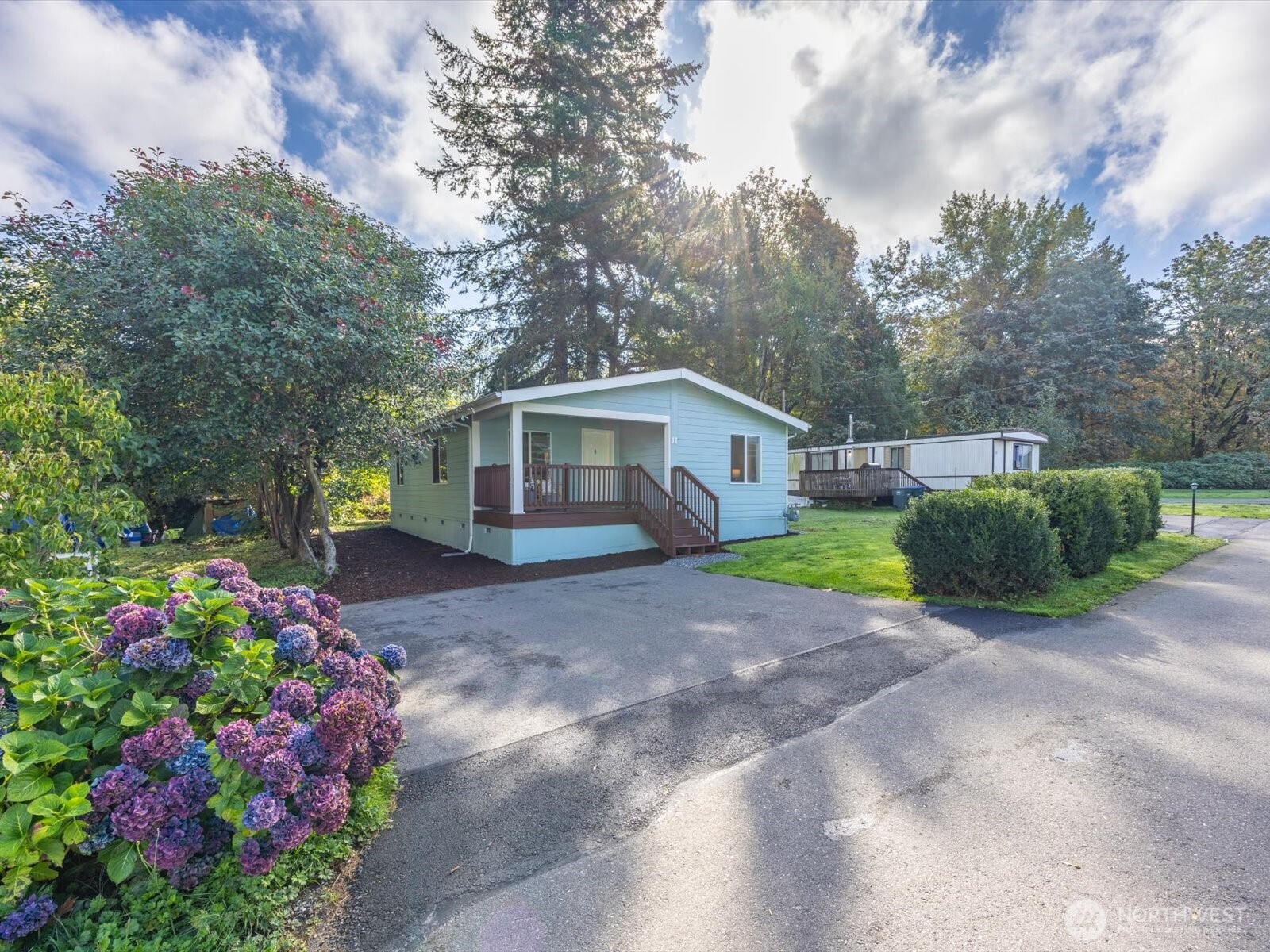 2411 Grandview #11