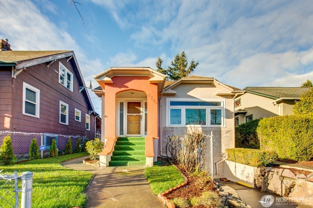 5305 Martin Luther King Jr Way