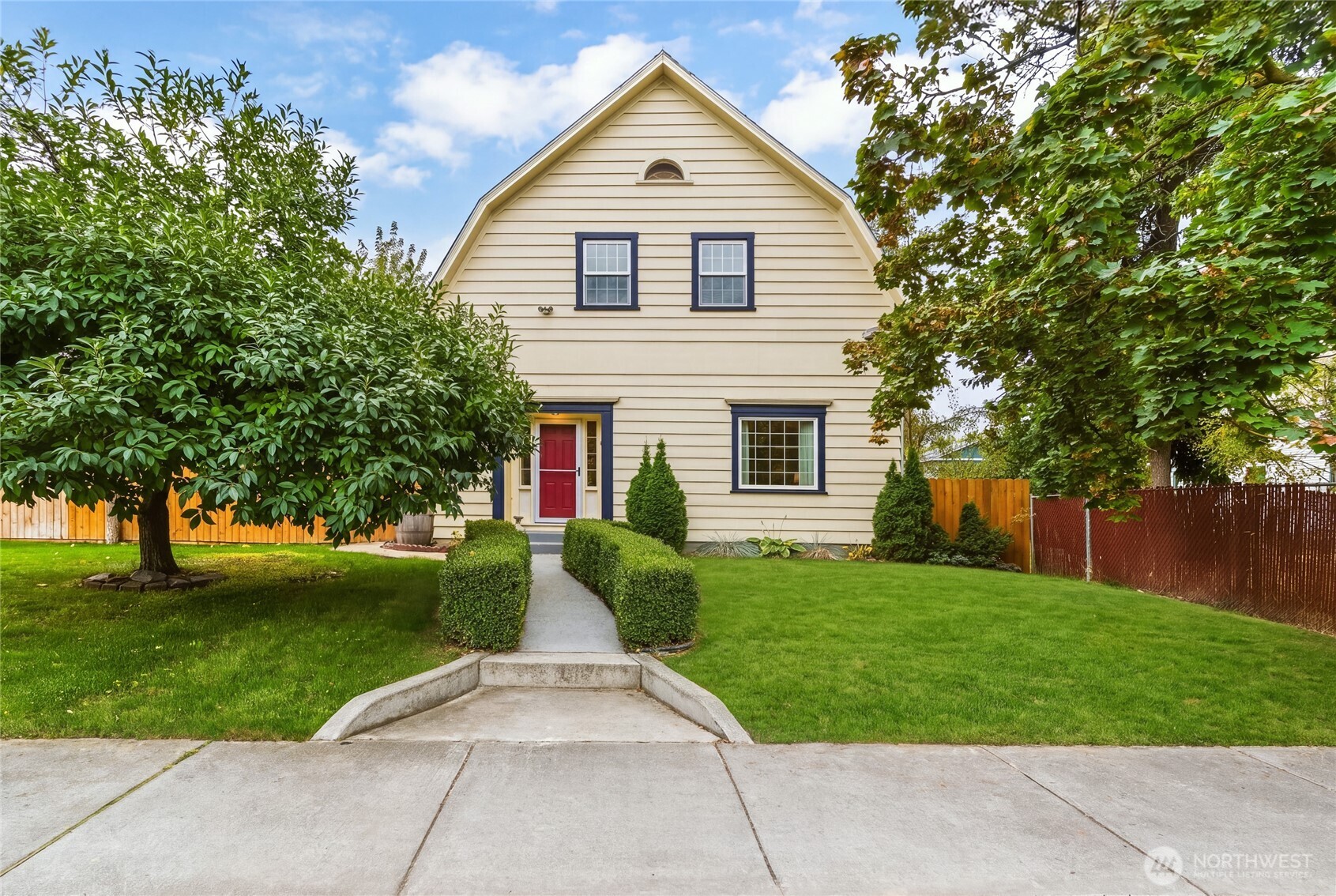 1116 Isaacs Avenue