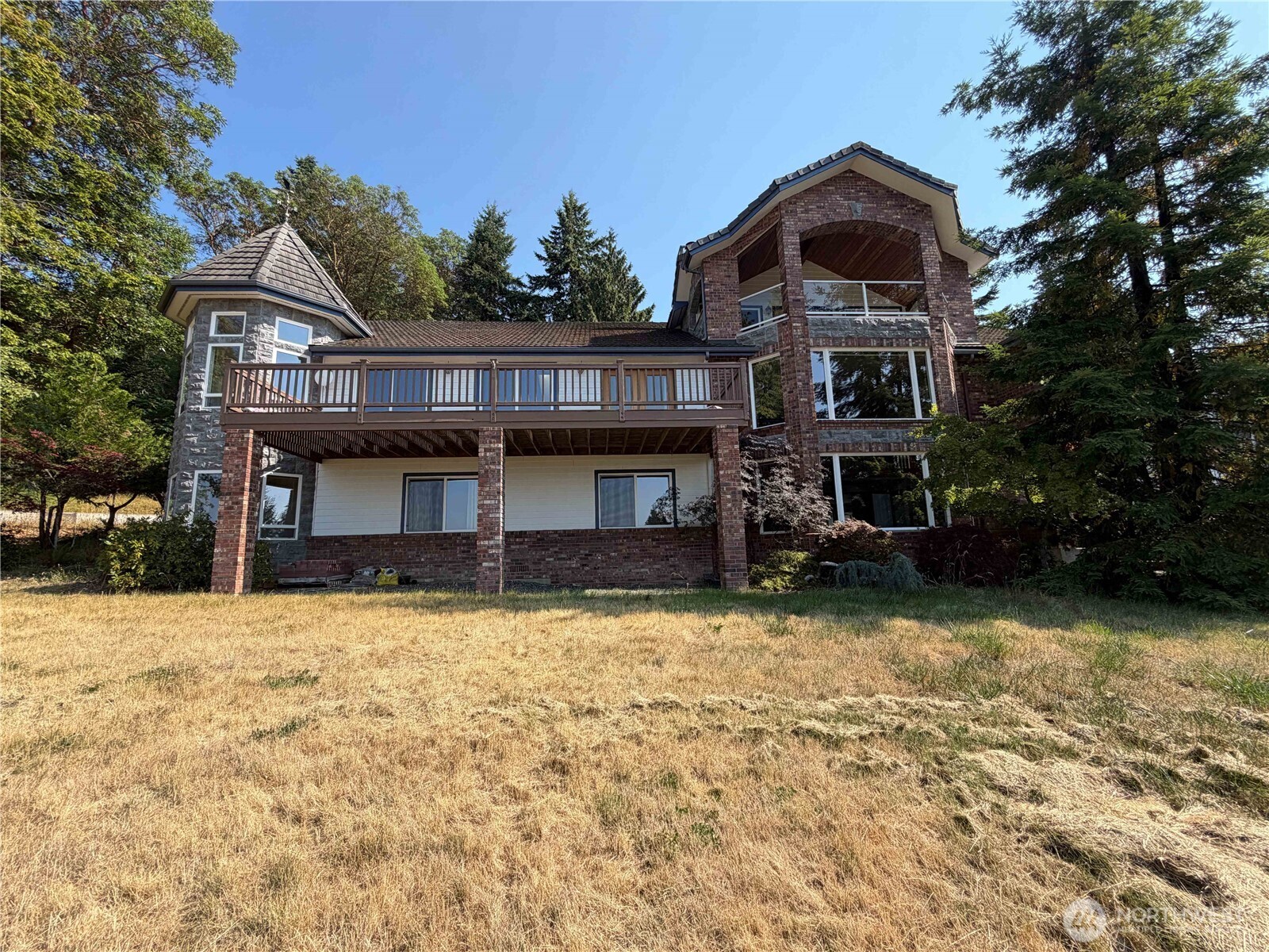 811 FOX HOLLOW Road