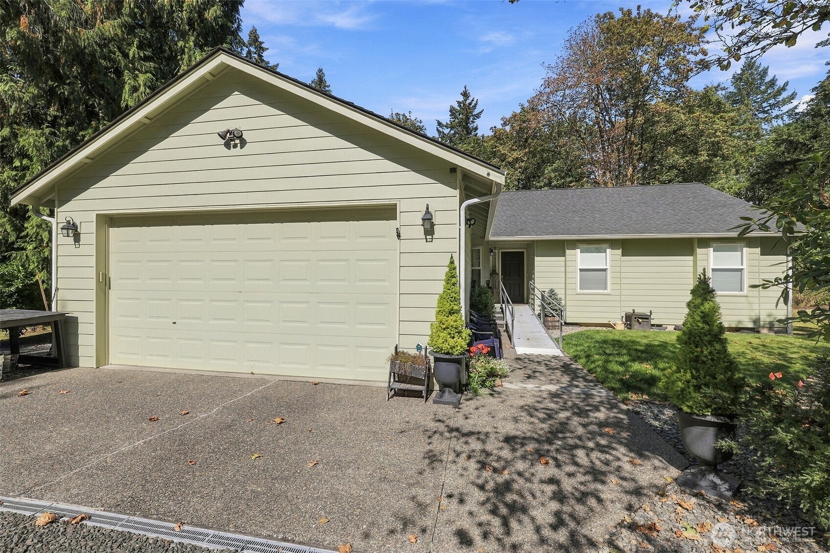 2012 Lorraine Drive