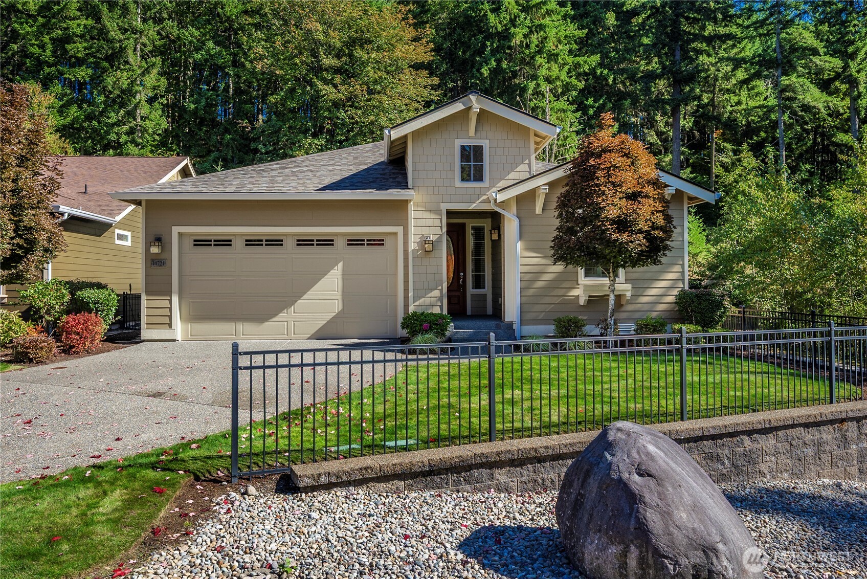 14721 Knoll Park Court