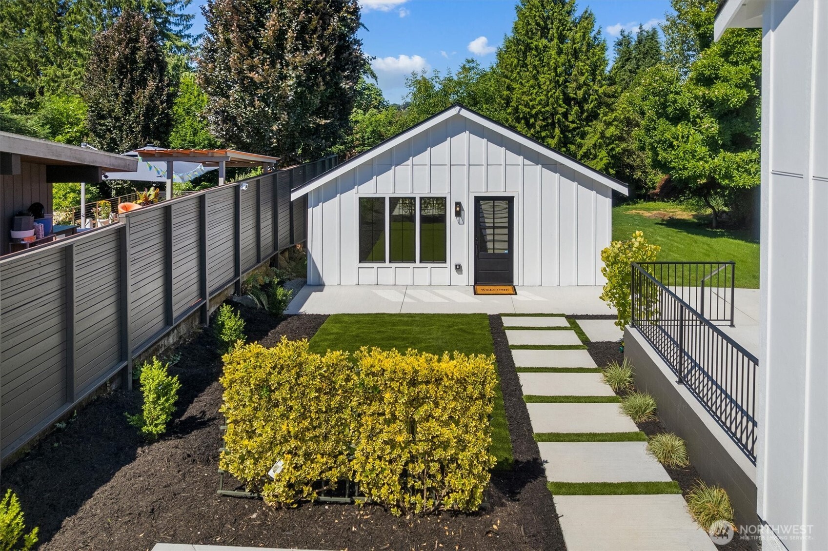 7745 Seward Park Avenue