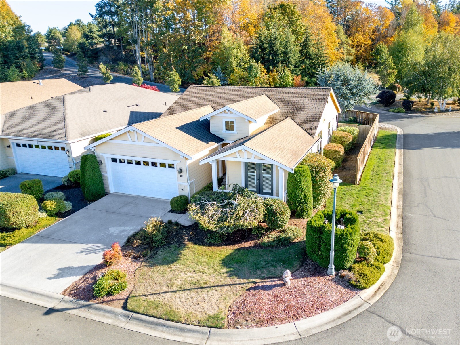 10 Lobelia Drive