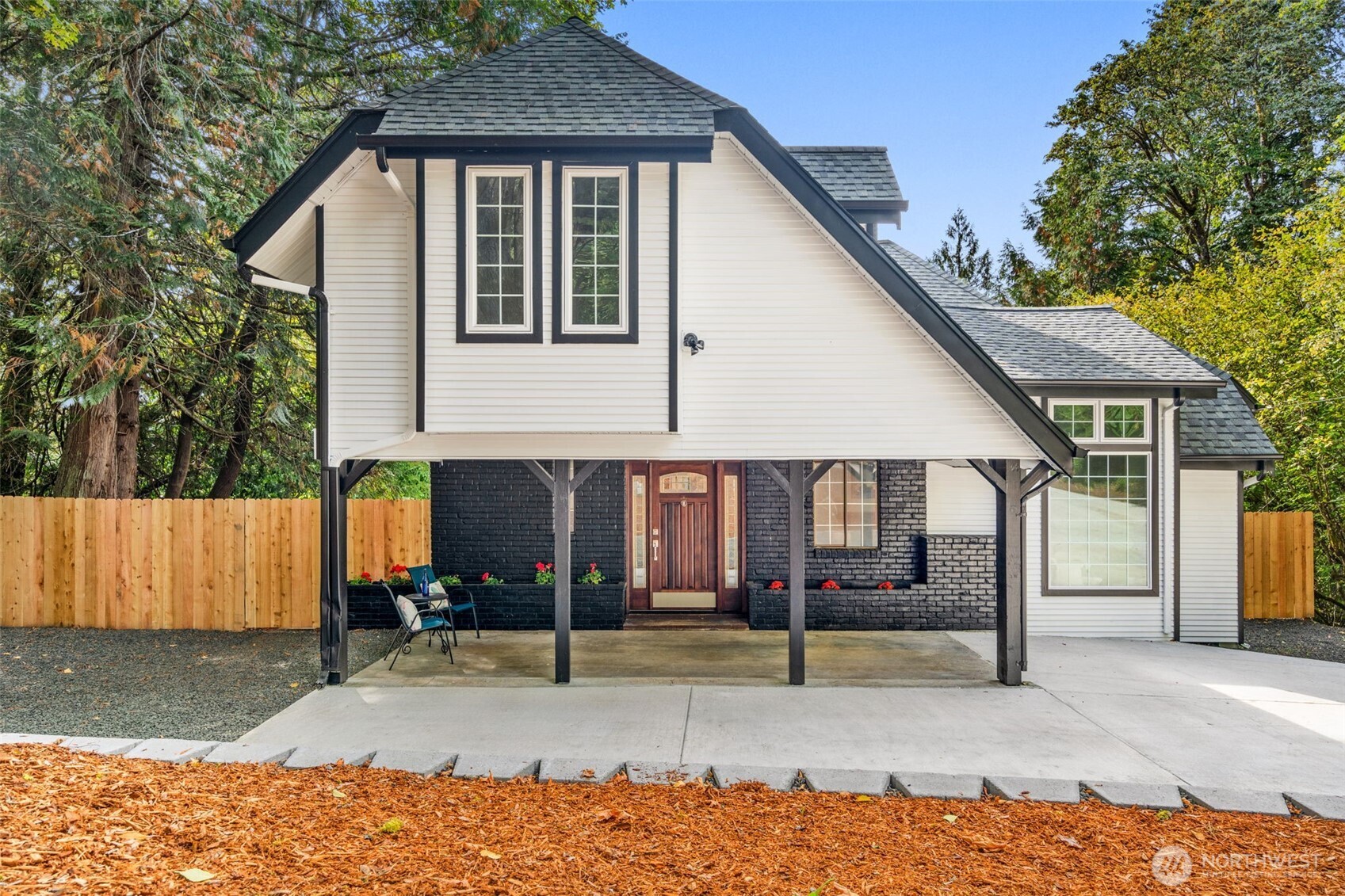 4624 Willow Lane