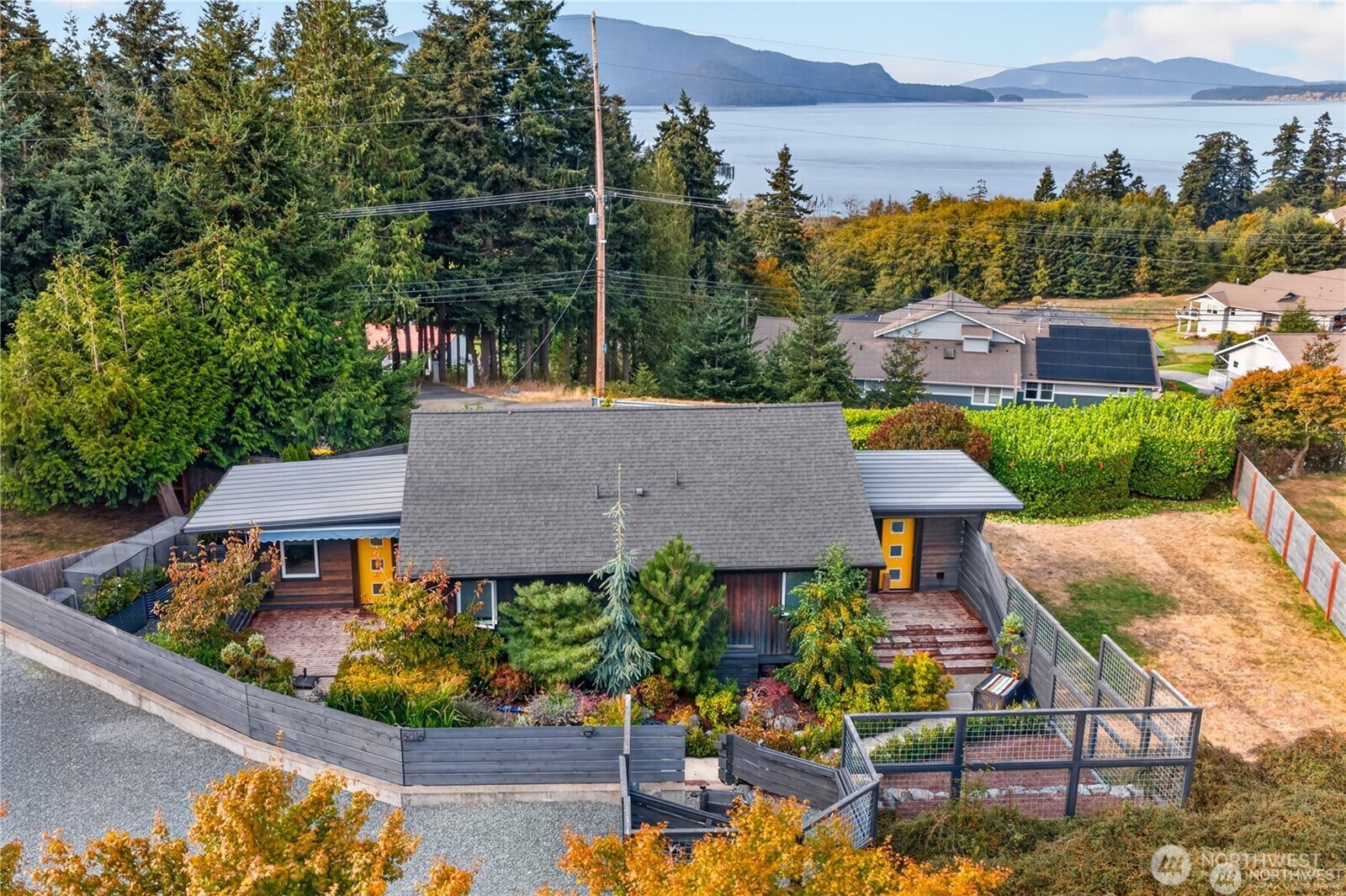 5016 Channel View Lane