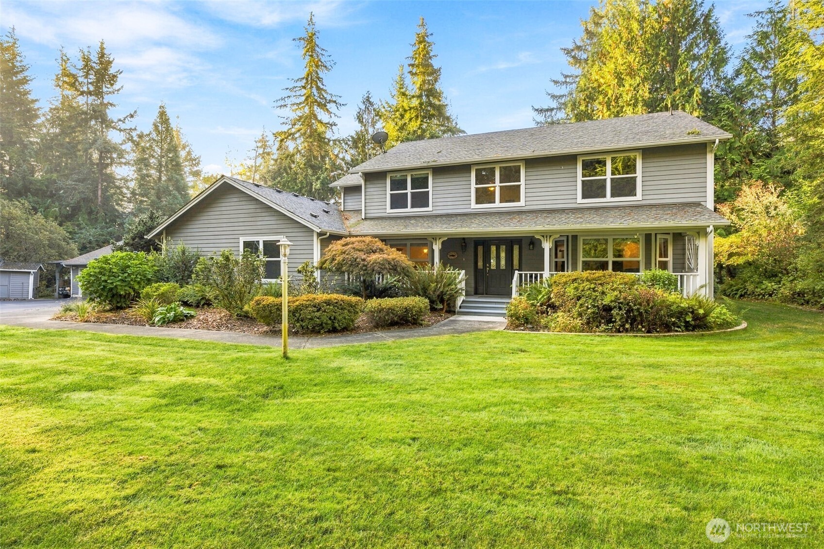 40204 Mountain Highway