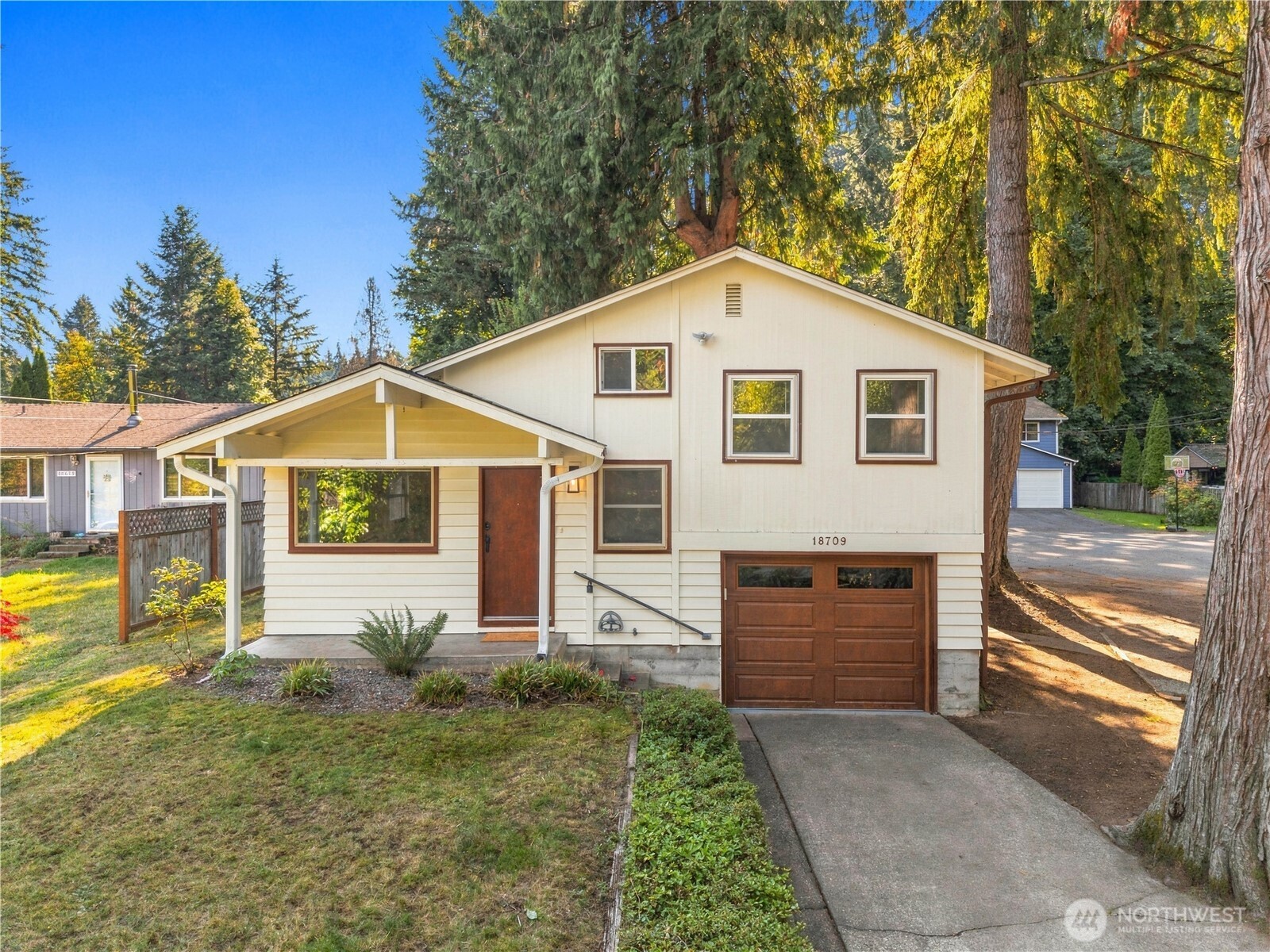18709 Ballinger Way