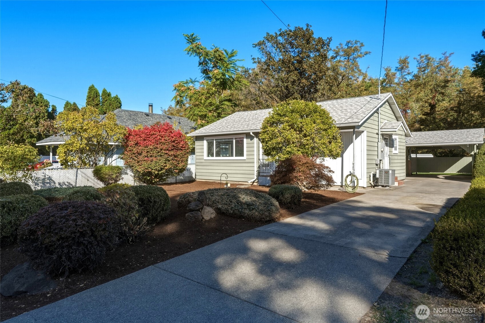 1239 Melrose