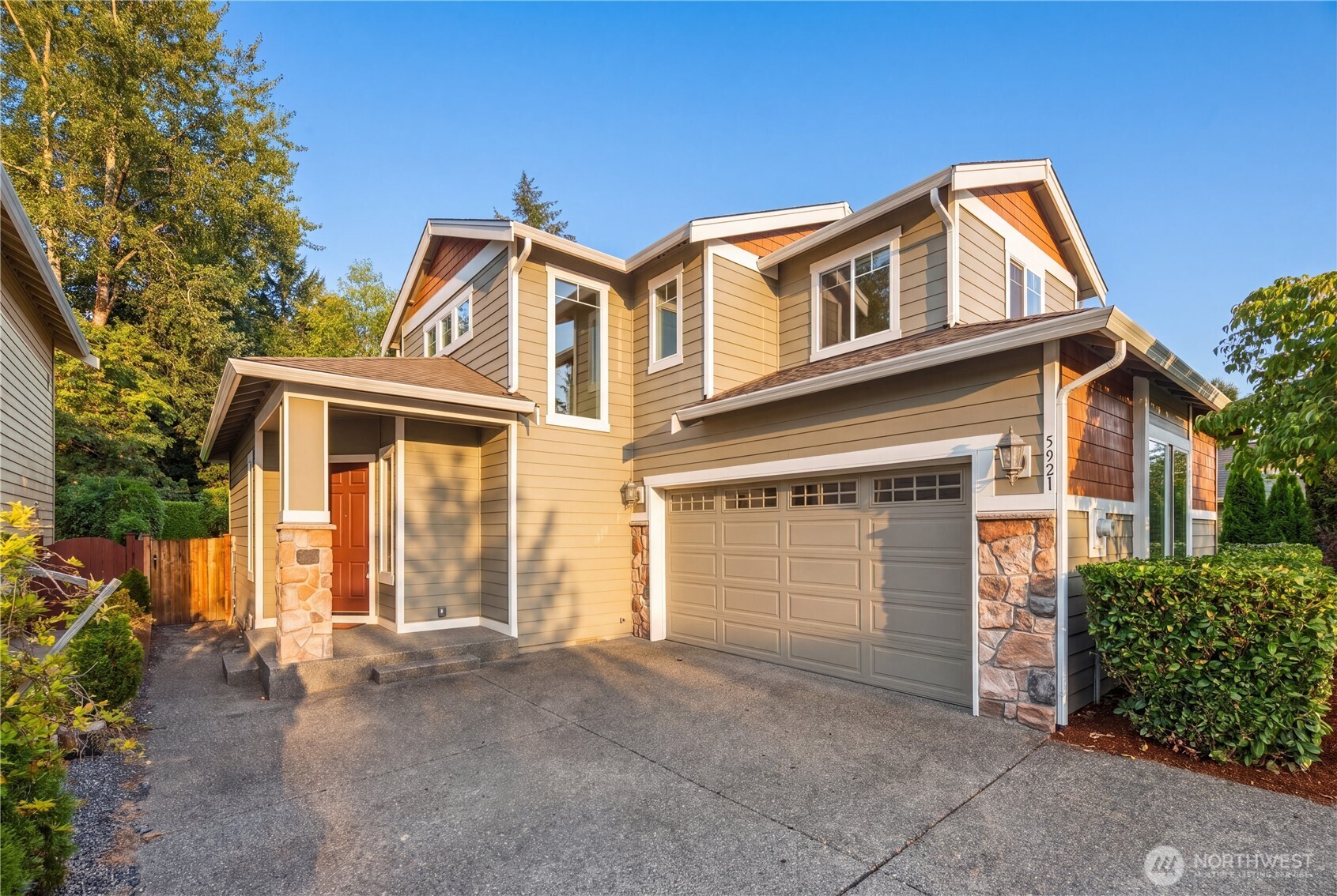 5921 2nd Court