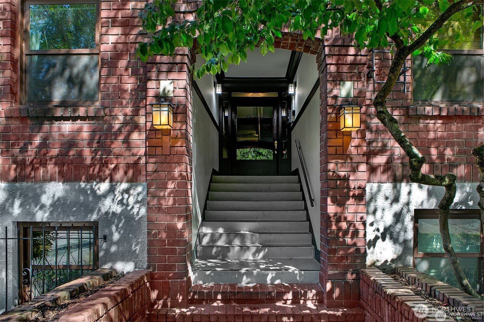 516 Thomas Street #102