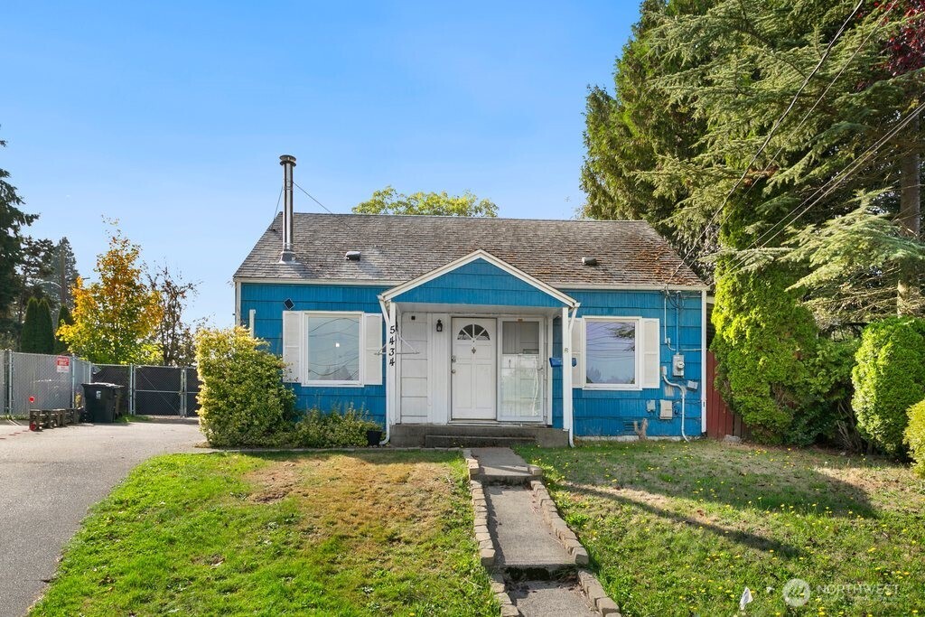 5434 McDacer Avenue