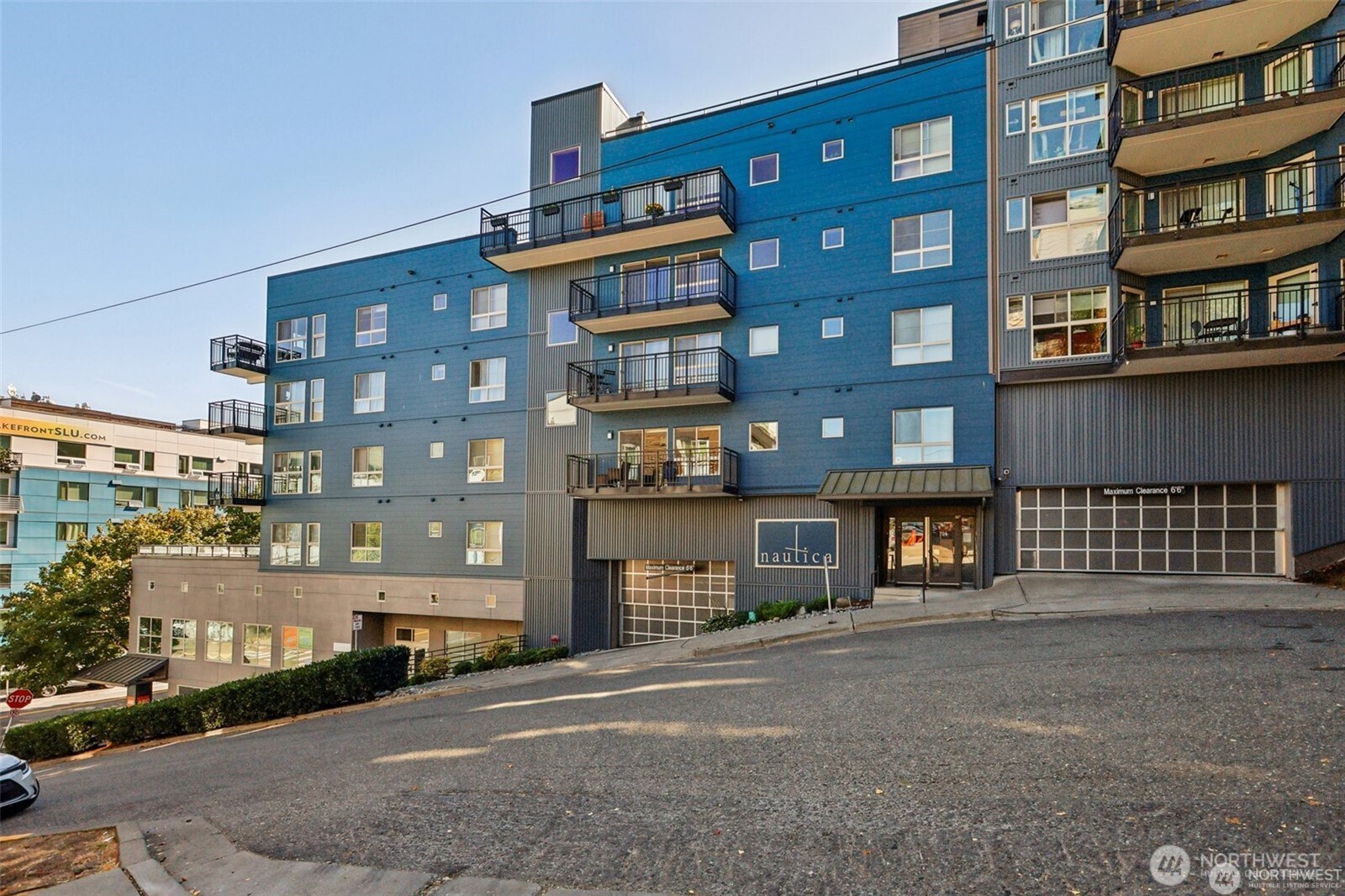 1425 Dexter Avenue #611