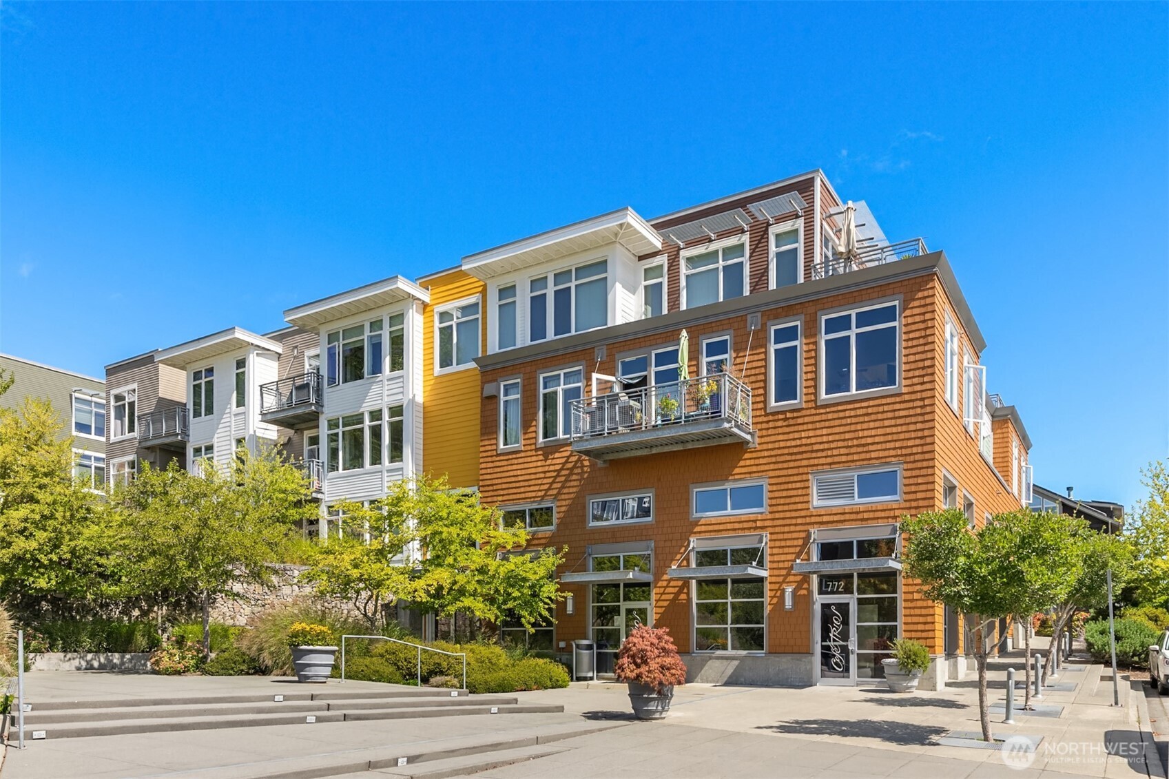 125 Ferncliff Avenue #E242