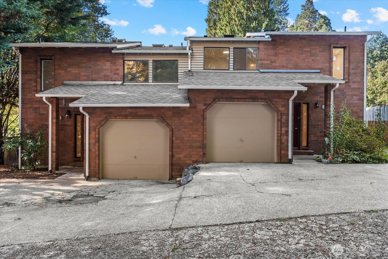 8543 Avondale Road