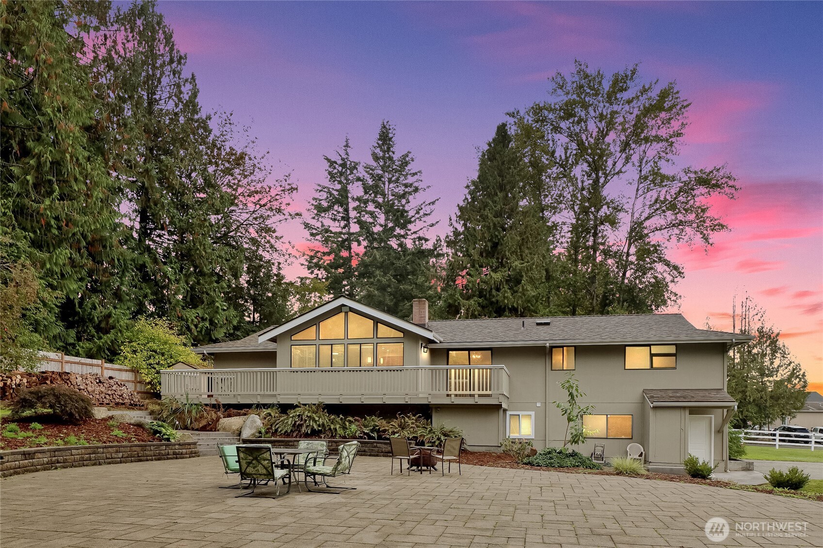 806 Comanche Drive