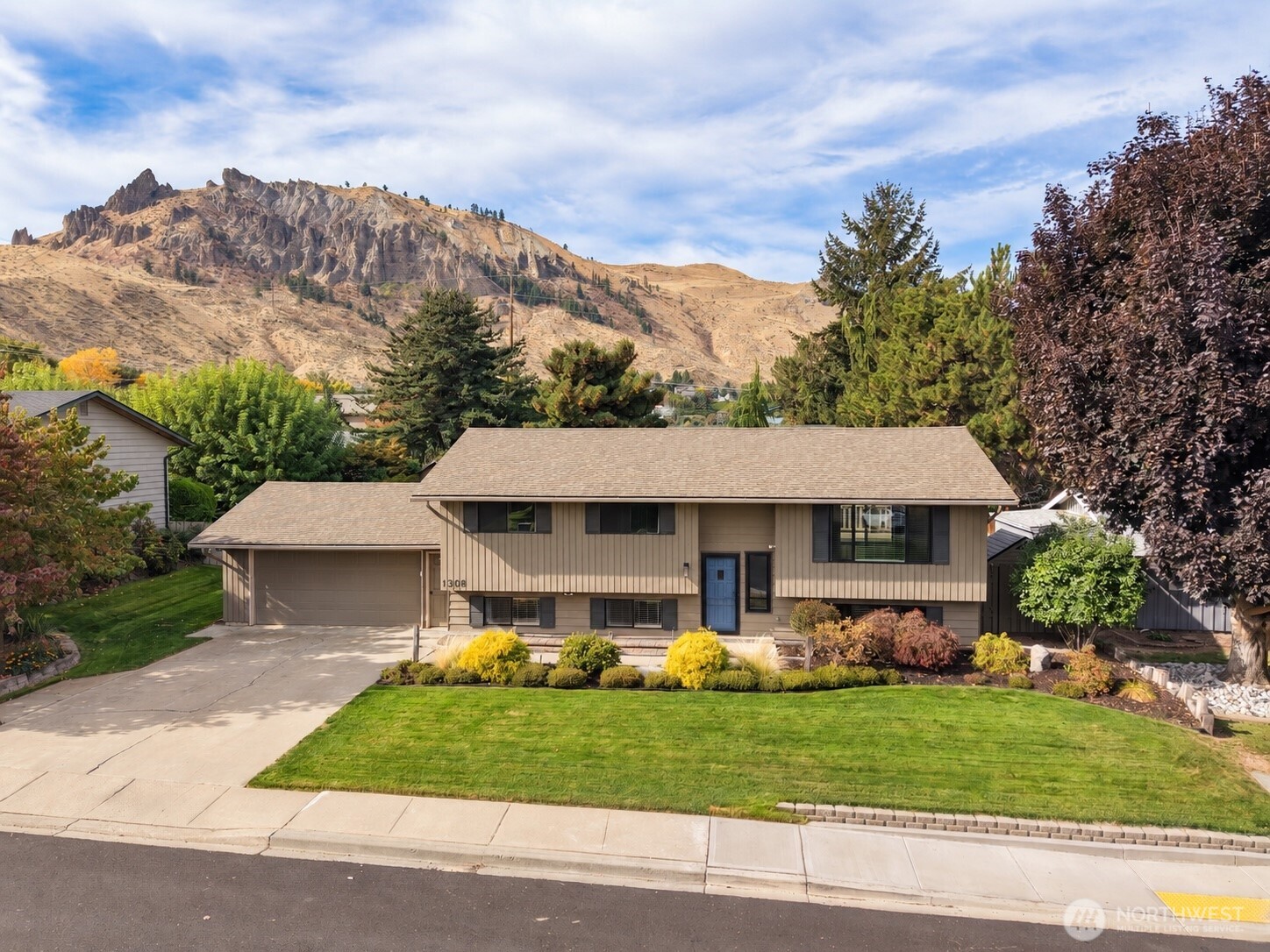 1308 Wedgewood Avenue