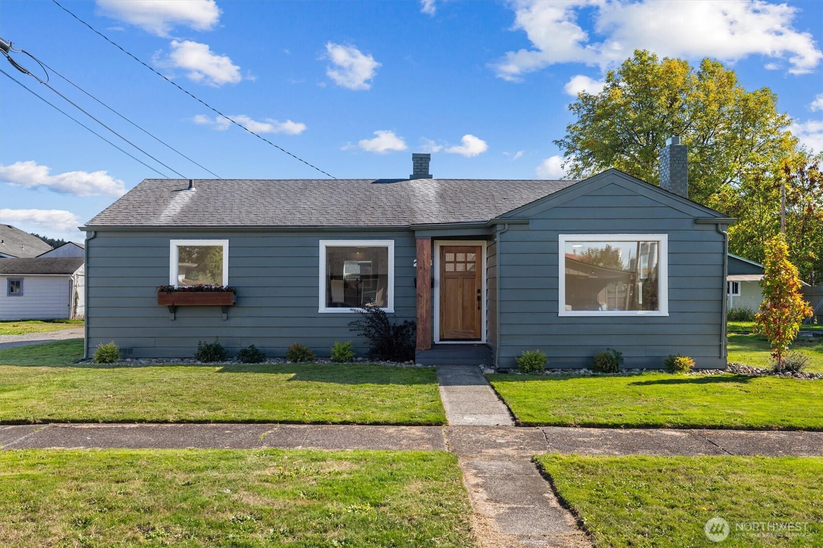 253 1st Street