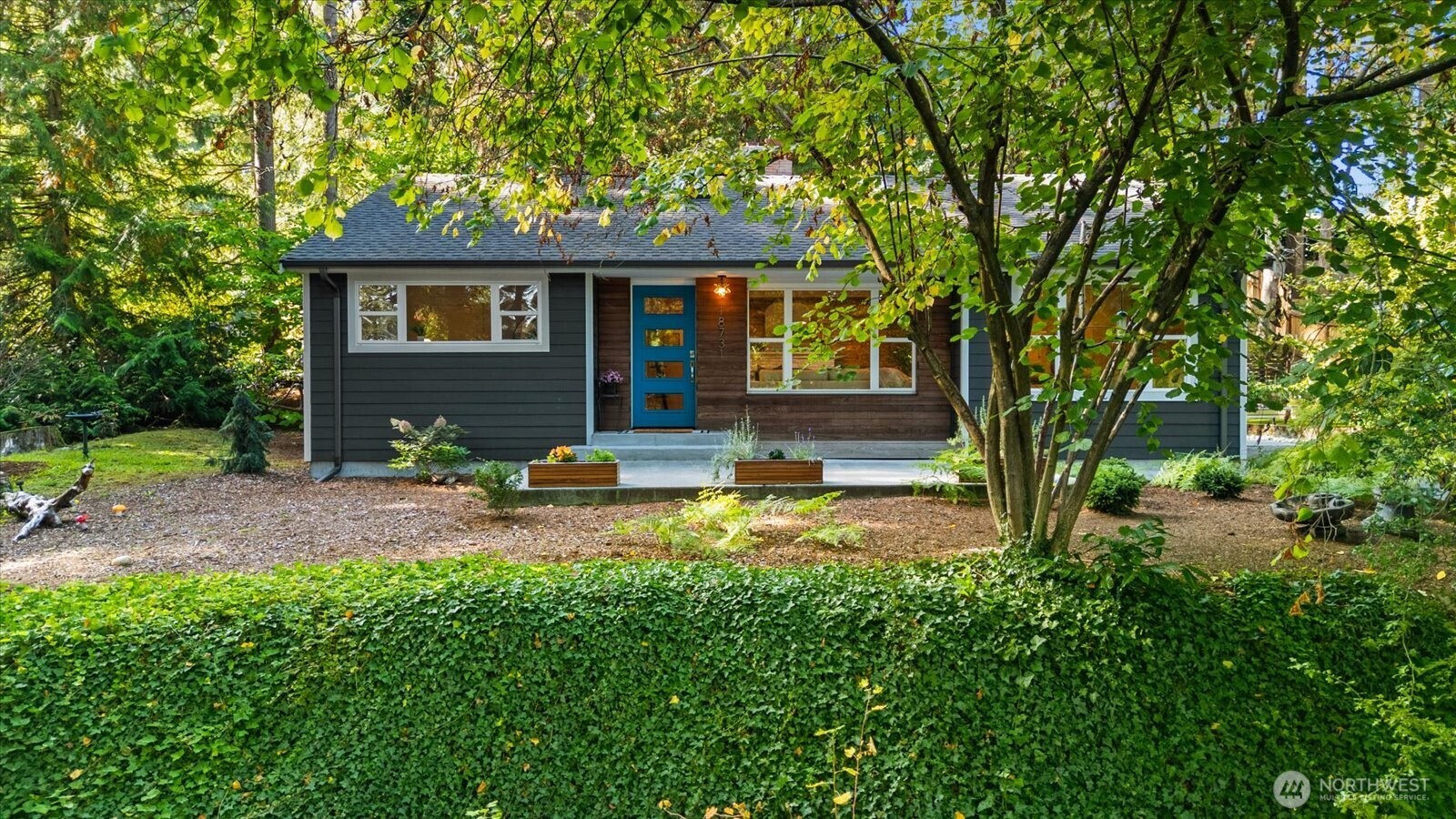 18731 Ballinger (off private road) Way