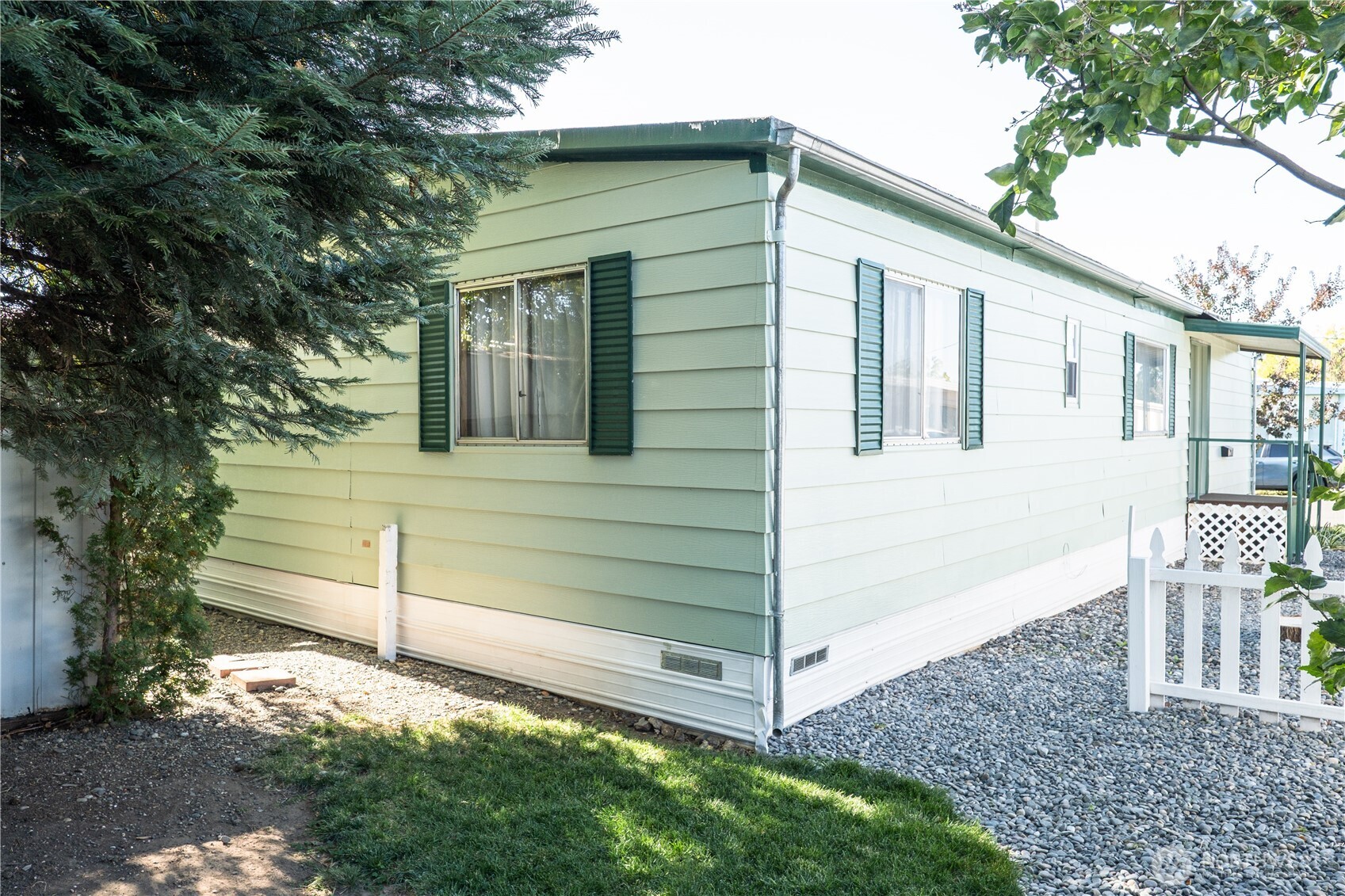 1307 Gloria Lane