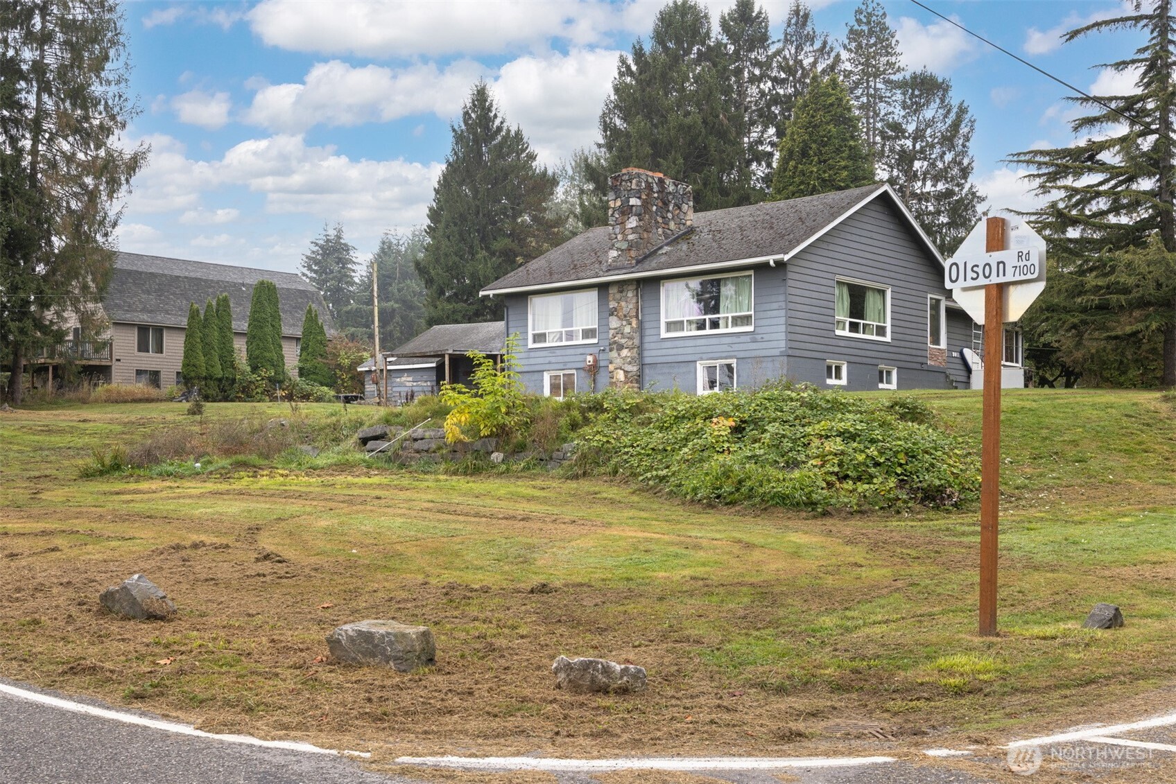 2911 Fox Road