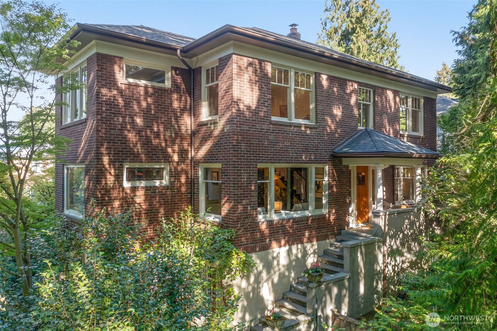 2306 Lake Park Drive