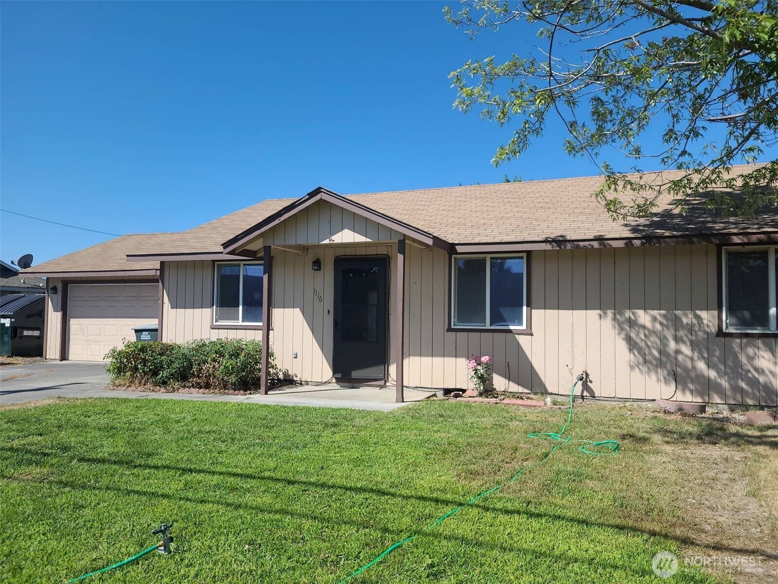 1116 Clover Drive