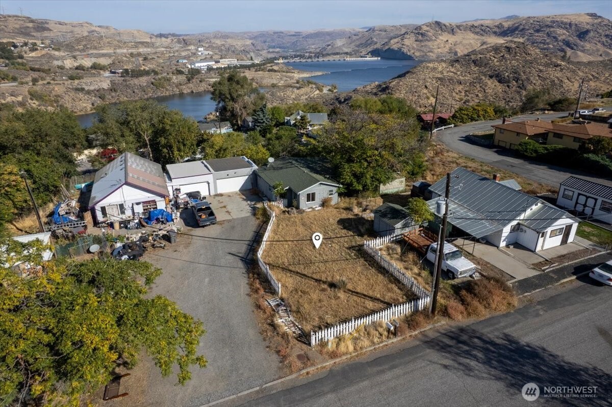 213 Roosevelt Drive