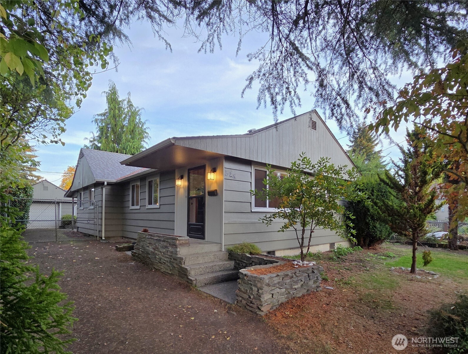 326 Milroy Avenue