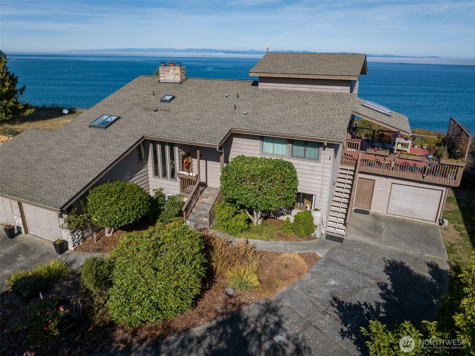 1222 Dutch Drive