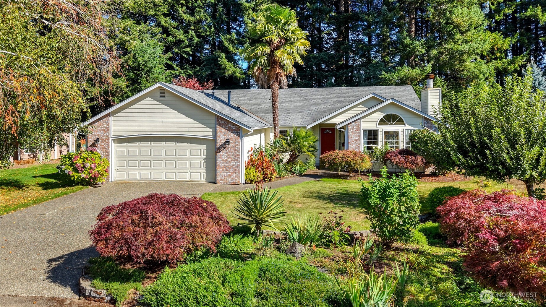 2329 Woodfield Loop